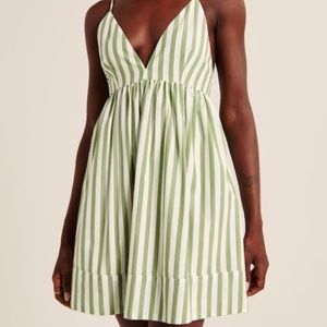 V-Neck Babydoll Mini Dress // Size L